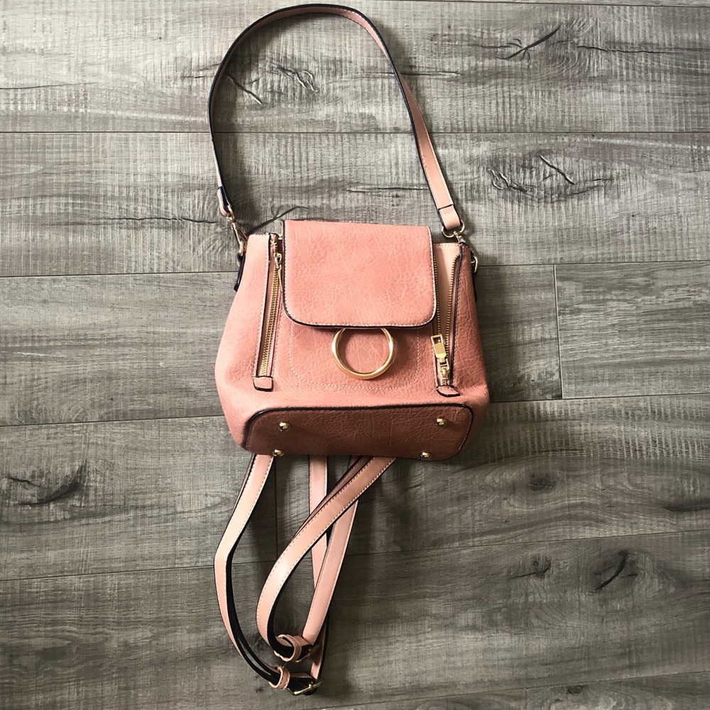 Purse / Backpack - Picture 2 of 8